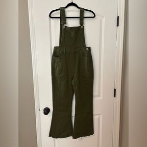 NWT Umgee Forest Green Cropped Overalls